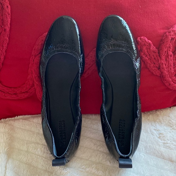 Mercedes Castillo Beautiful Black Patent Leather Stretch...
